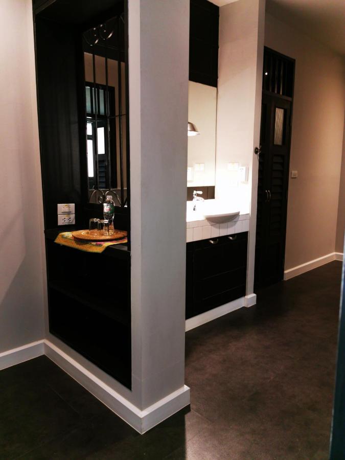 Bed and Breakfast Chomm House Bangkok Esterno foto