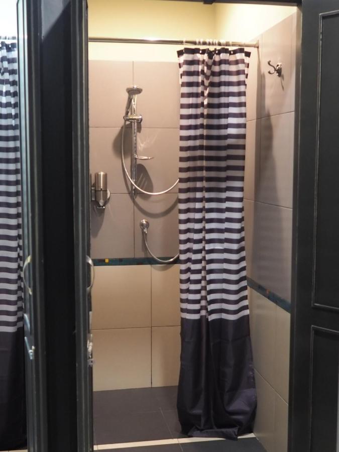 Bed and Breakfast Chomm House Bangkok Esterno foto